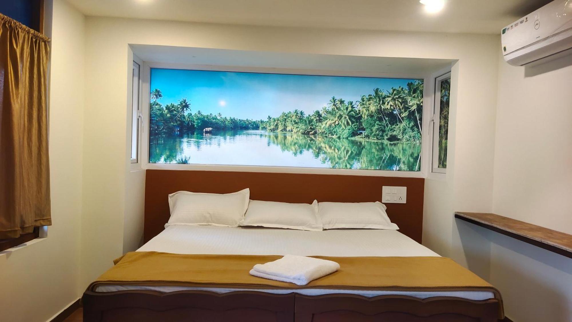 Ambadi'S Villa -Lake View Resort Pallipuram Екстер'єр фото