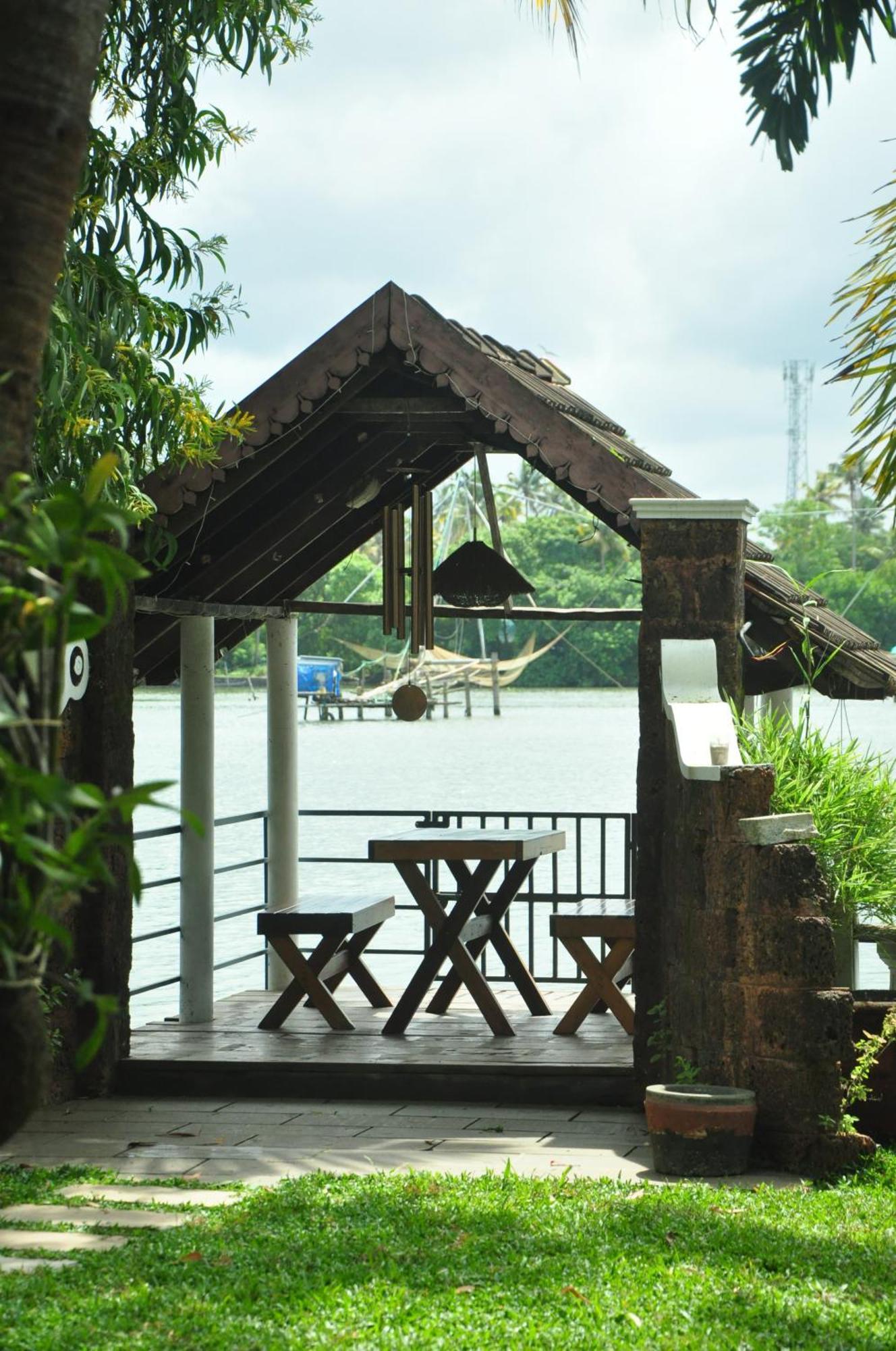 Ambadi'S Villa -Lake View Resort Pallipuram Екстер'єр фото